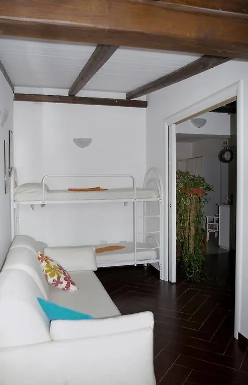 Villetta Su Canale Navigabile Furnari Villa