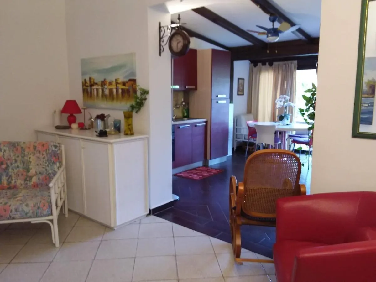 Villa Villetta Su Canale Navigabile Furnari