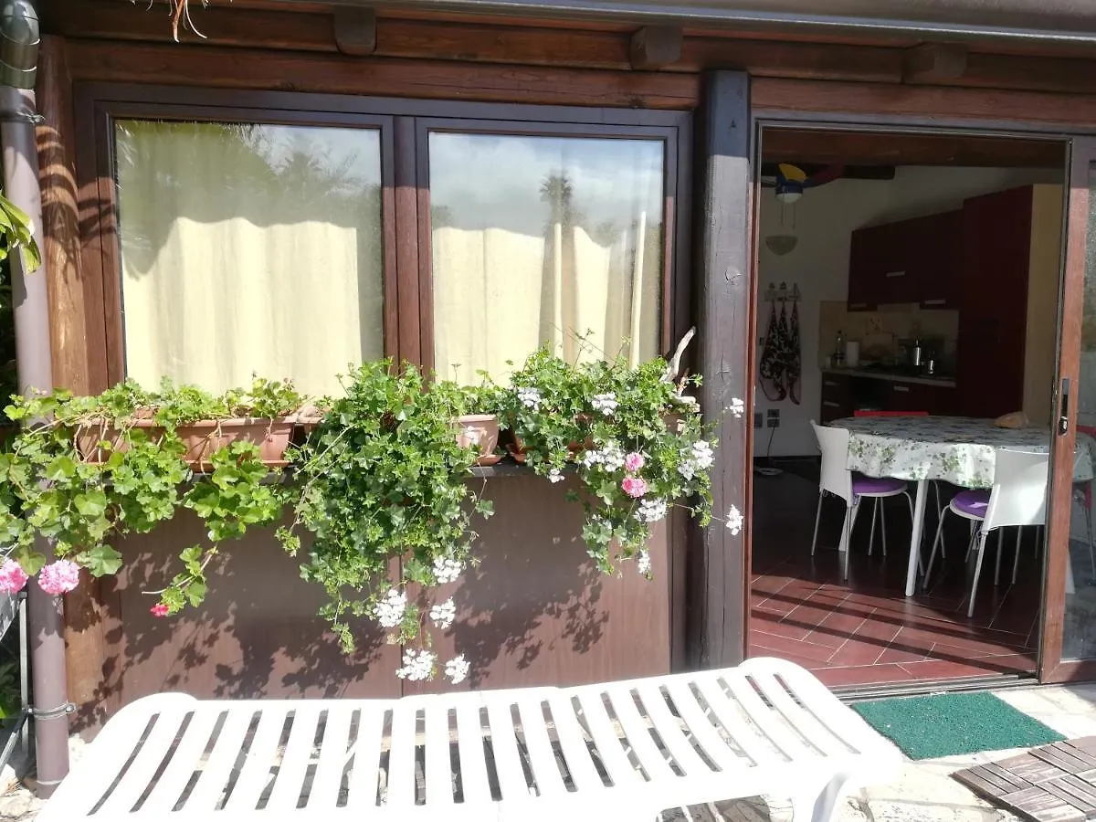 Villa Villetta Su Canale Navigabile Furnari Italy