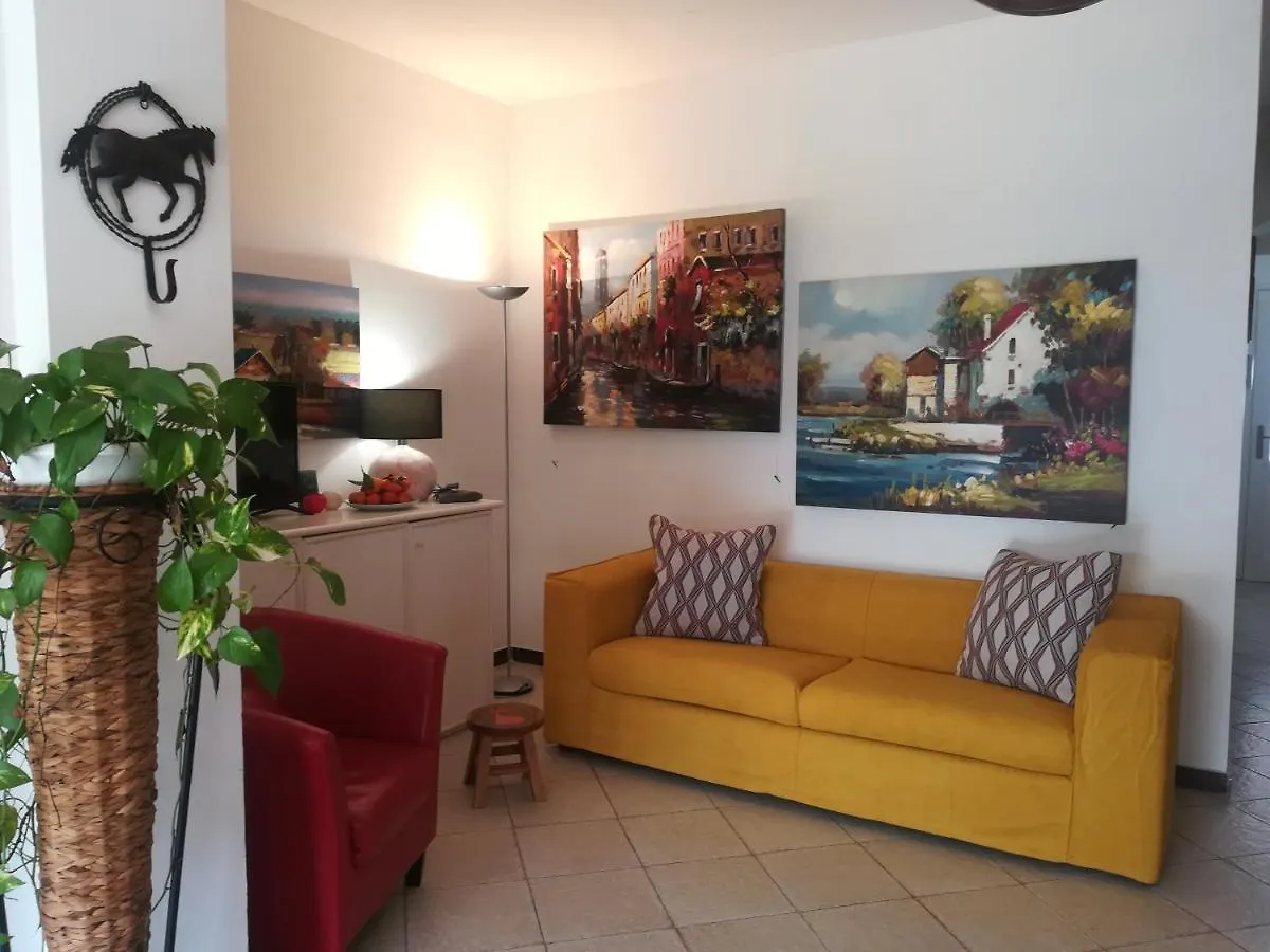 Villetta Su Canale Navigabile location